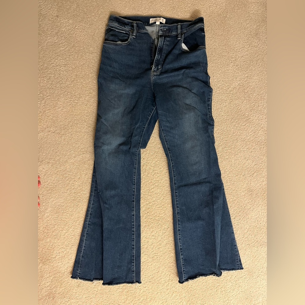 Abercrombie Curve Love Flare Ultra High Rise